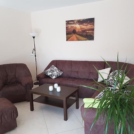 Ferienwohnung Reblaus ฮูเดสไฮม์ แอม ไฮน์ ภายนอก รูปภาพ